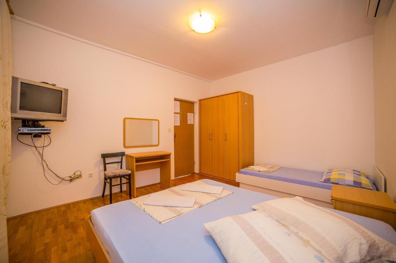 Apartments Emil Lokva Rogoznica Eksteriør billede