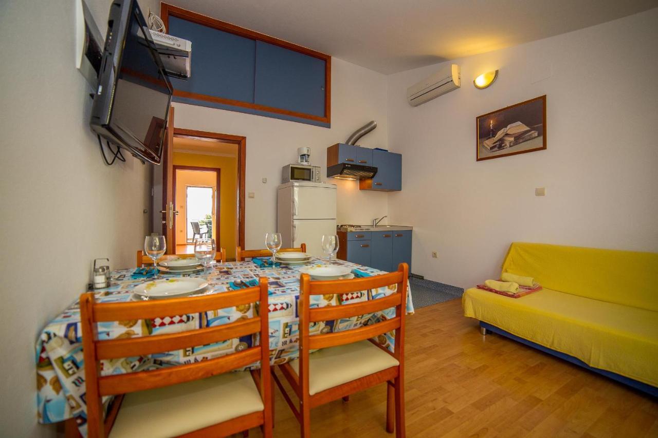 Apartments Emil Lokva Rogoznica Eksteriør billede