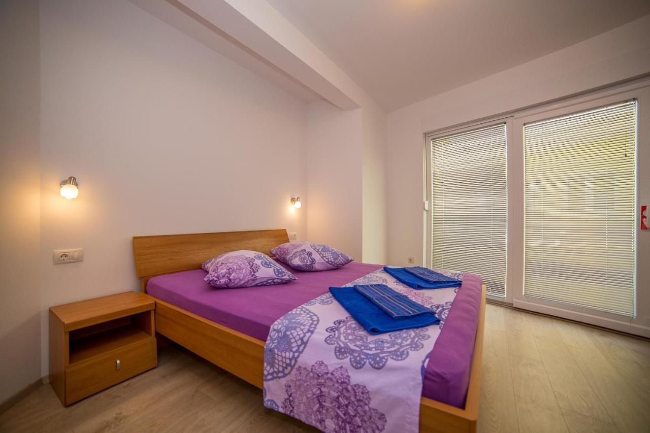 Apartments Emil Lokva Rogoznica Eksteriør billede