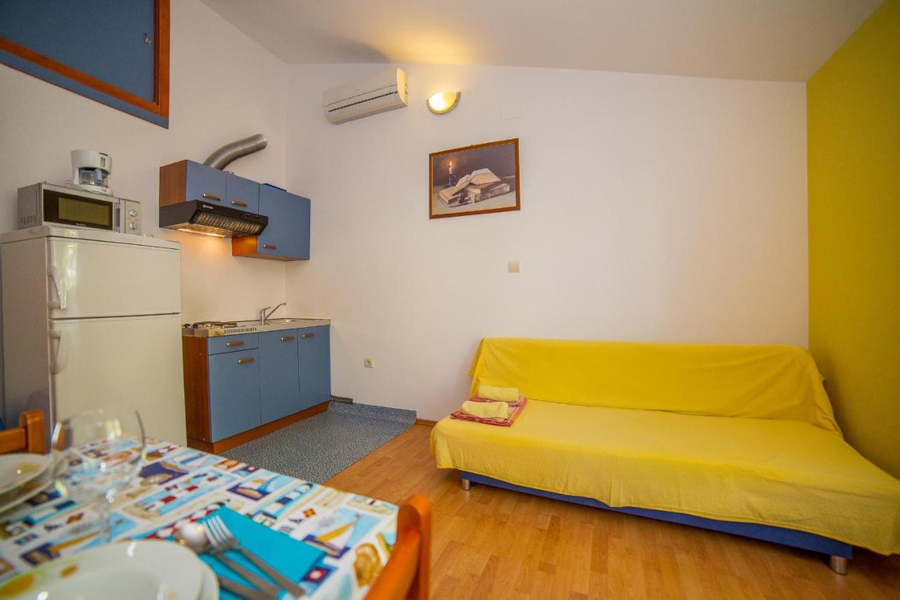Apartments Emil Lokva Rogoznica Eksteriør billede